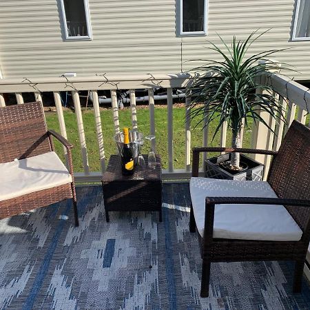 Beautiful 3 Bedroom Caravan With Hot Tub - Tattershall Lakes Esterno foto