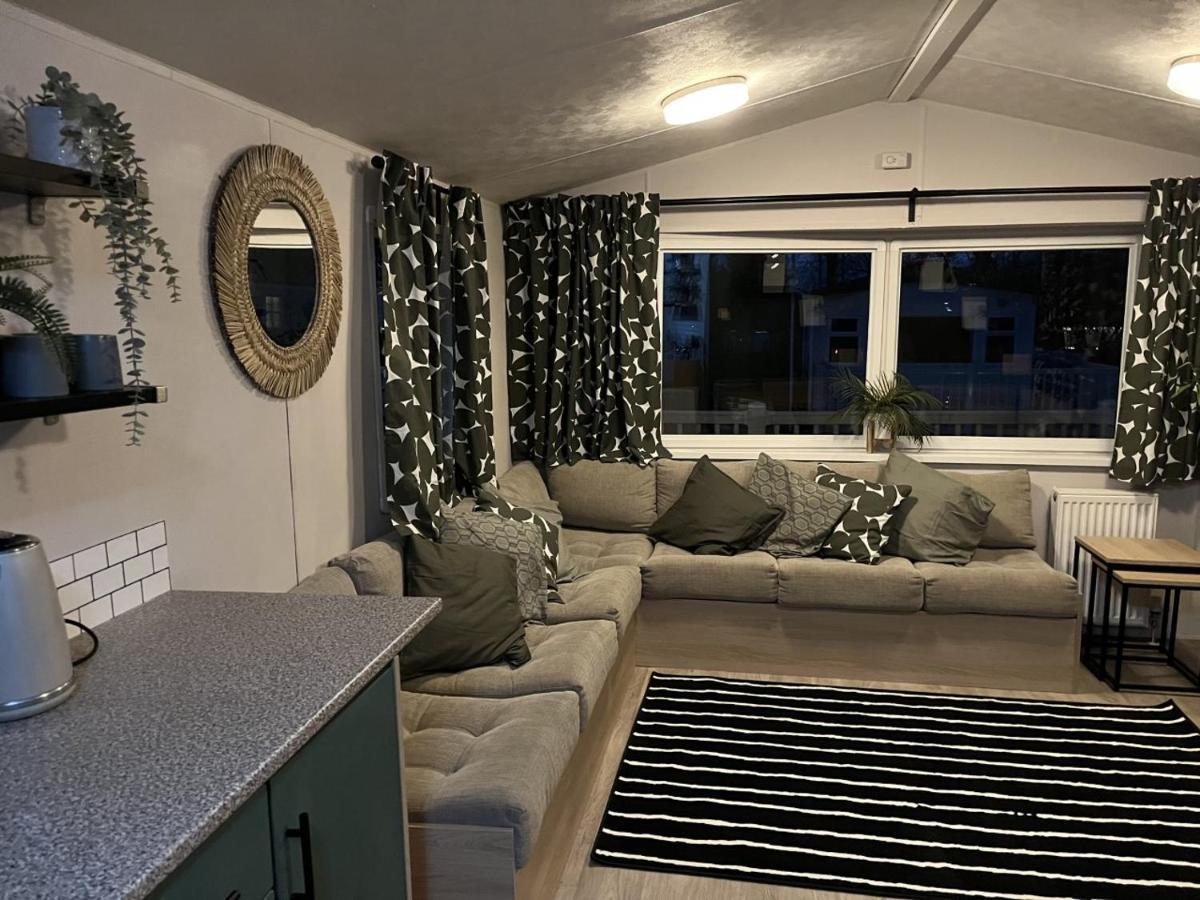 Beautiful 3 Bedroom Caravan With Hot Tub - Tattershall Lakes Esterno foto
