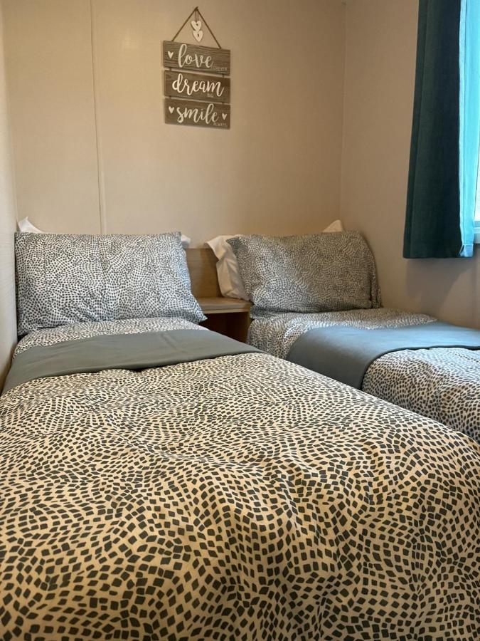 Beautiful 3 Bedroom Caravan With Hot Tub - Tattershall Lakes Esterno foto