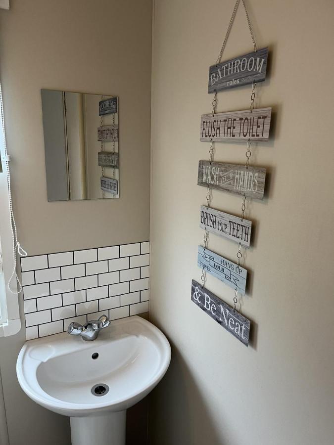 Beautiful 3 Bedroom Caravan With Hot Tub - Tattershall Lakes Esterno foto